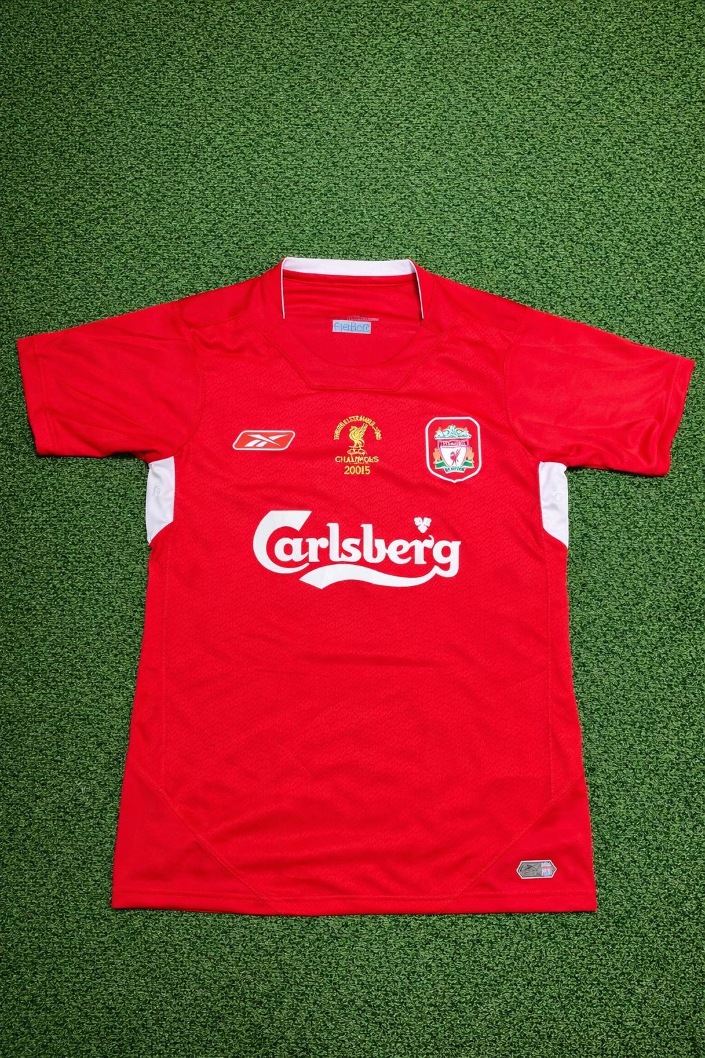 Camisa Retrô Liverpool 2004/05 Champions League Final Carlsberg